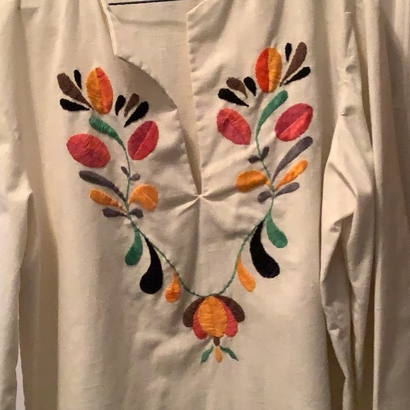 Handmade Men’s shirt from 1977 by my wife. 17” at shoulders 20”sleeves 30” long - Picture 7 of 7